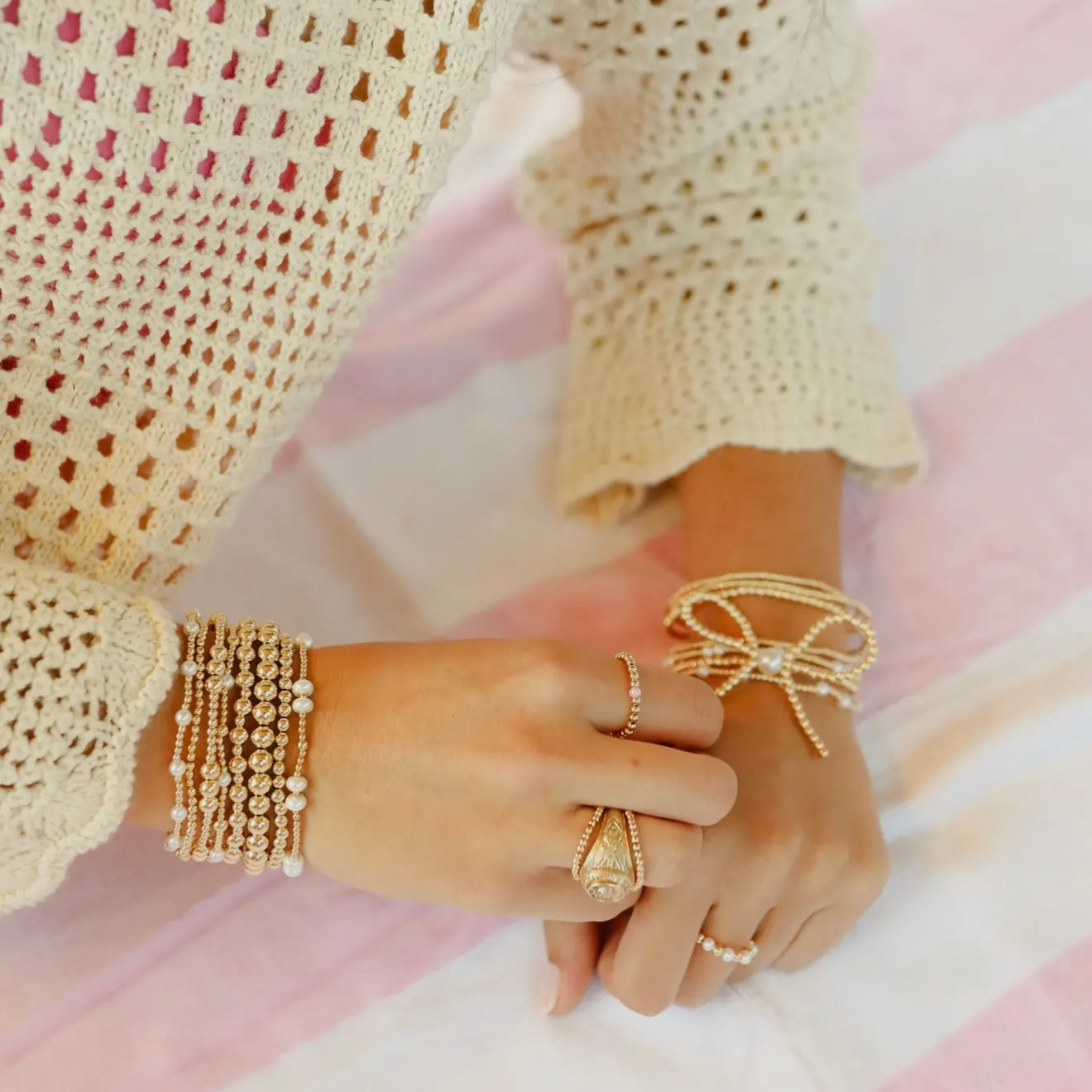 Bracelet - Cross Gold Charm | 6.75 inch