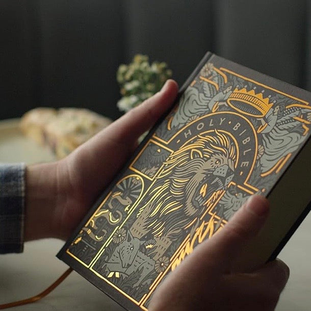 ESV Single Column Journaling Bible | The Lion and the Lamb