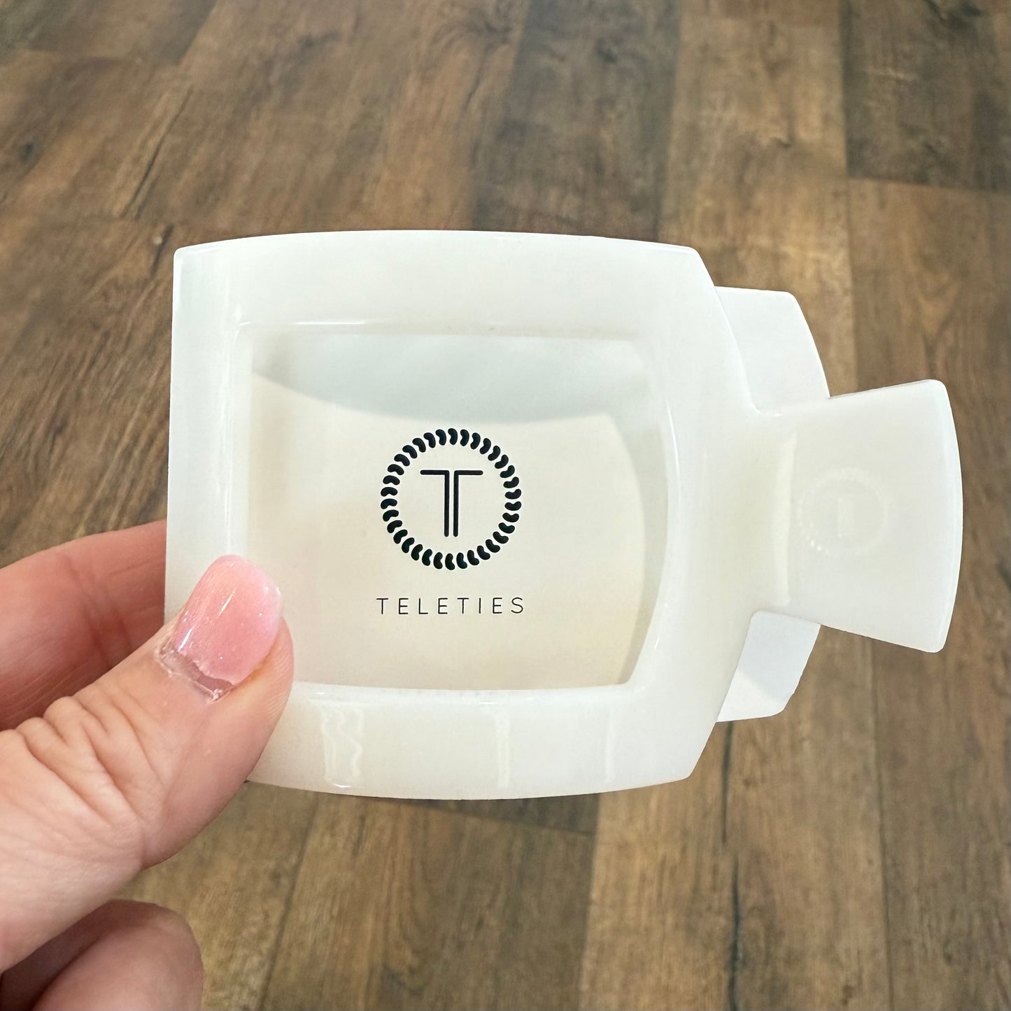 Teleties Square Flat Clip | Medium | Coconut White