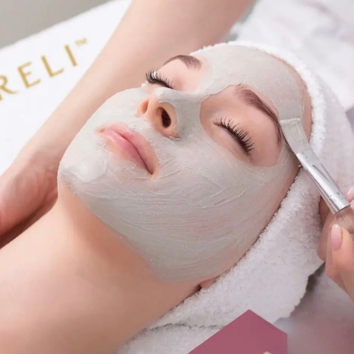 Bentonite Volcanic Clay Face Mask & Detox Mineral Bath