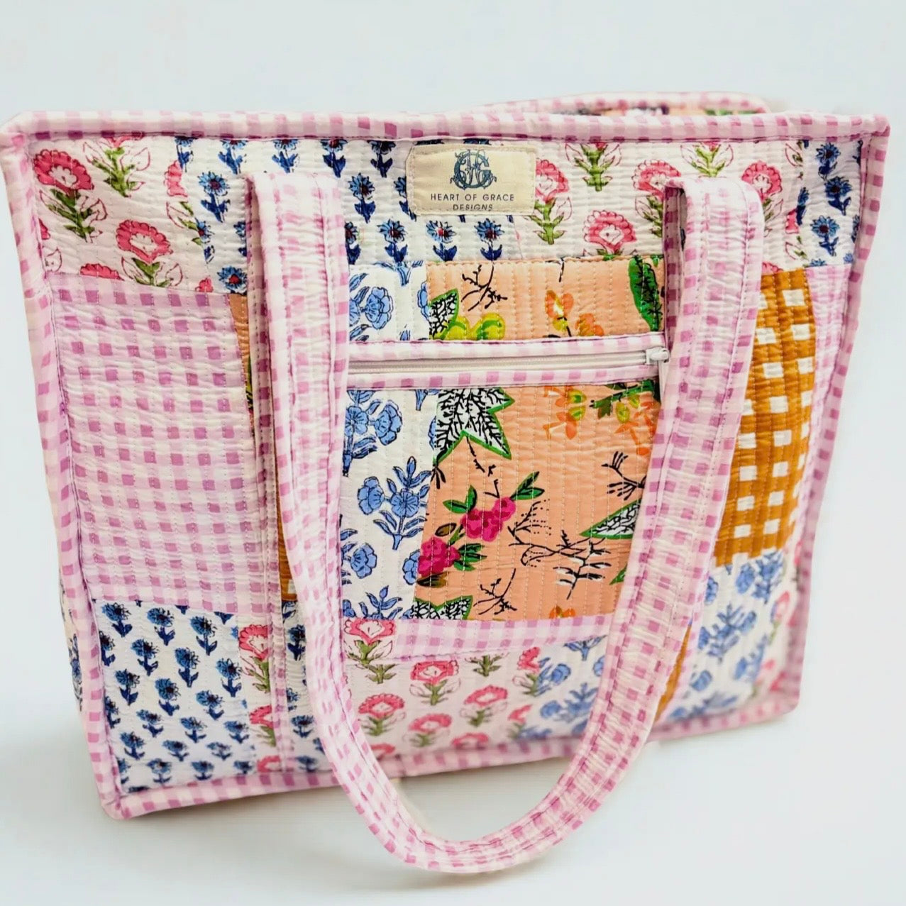 Heart of Grace Lila Chapelle Quilted Zipper Tote