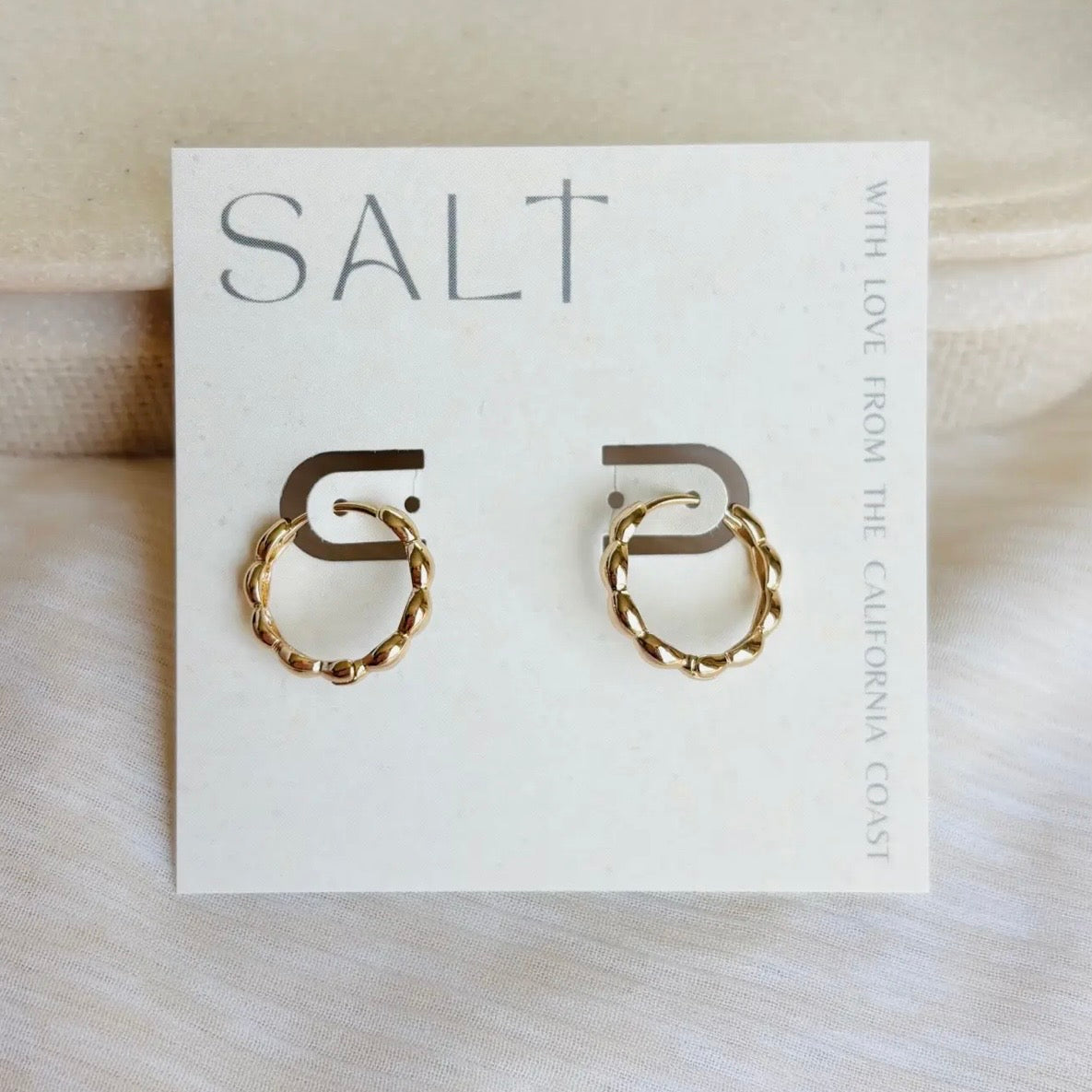 Earrings | Wavy Hoops