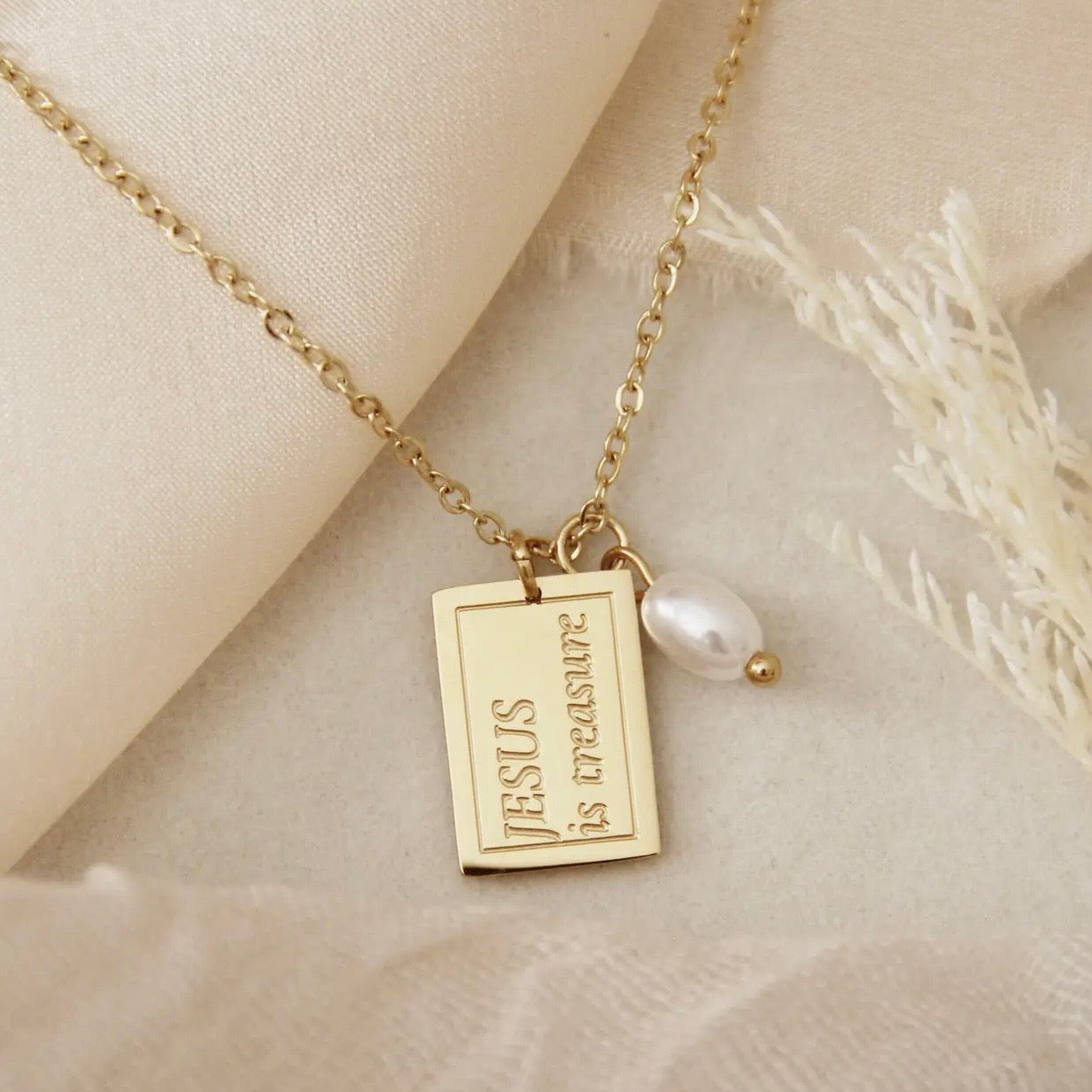 LoveStory Necklace | Parable of the Pearl of Great Price Matt 13:45-46
