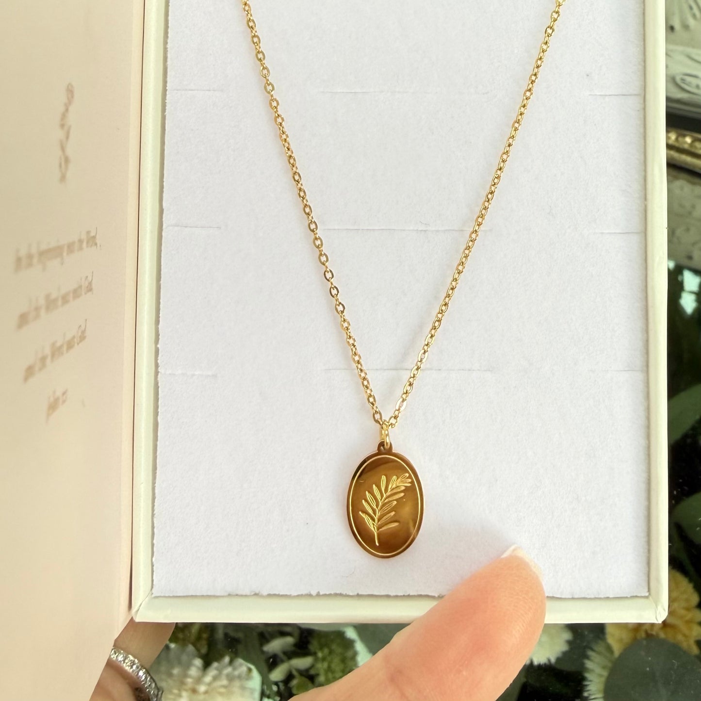 LoveStory Necklace | Olive Branch & Cross