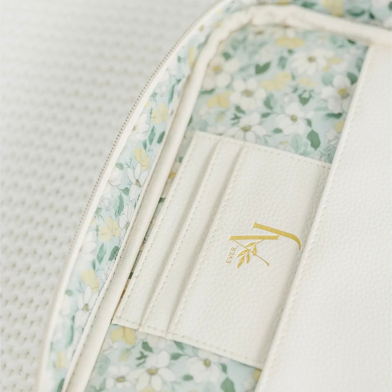 Crossbody Bible Bag | Dove