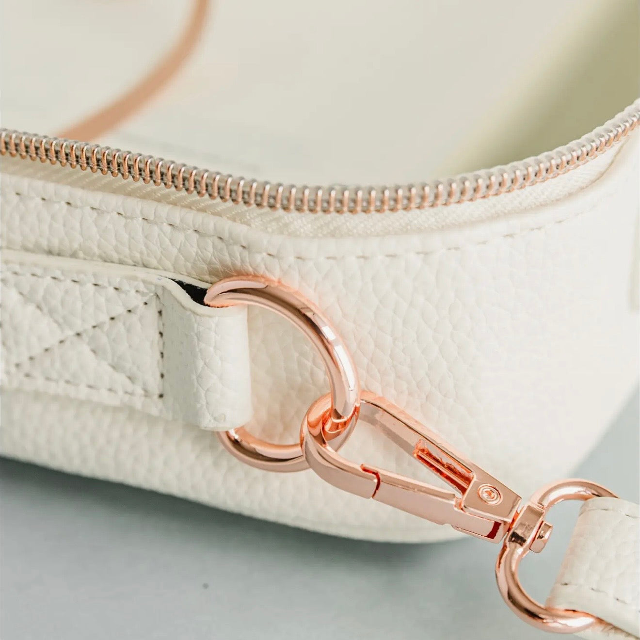 Crossbody Bible Bag | Dove