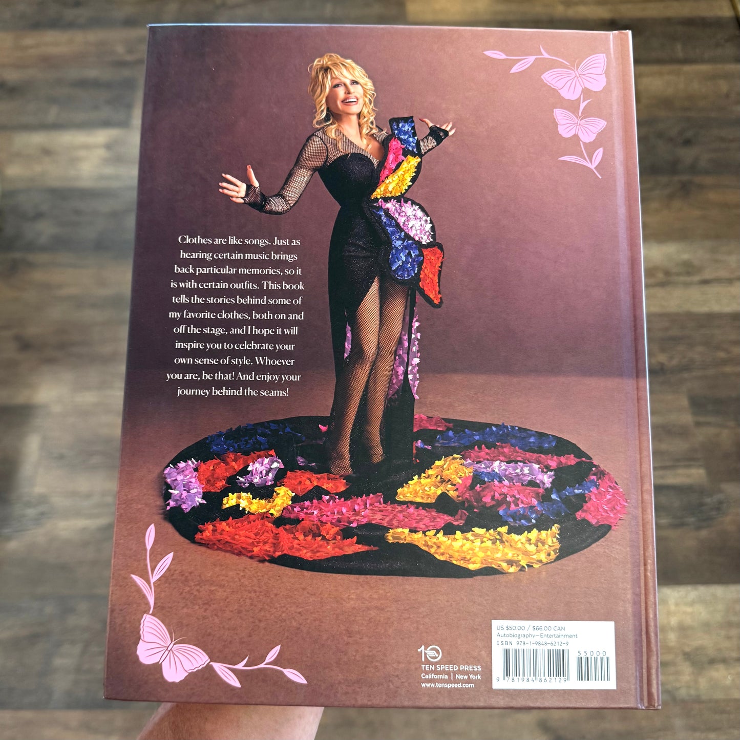 Dolly Parton Behind the Seams: My Life in Rhinestones
