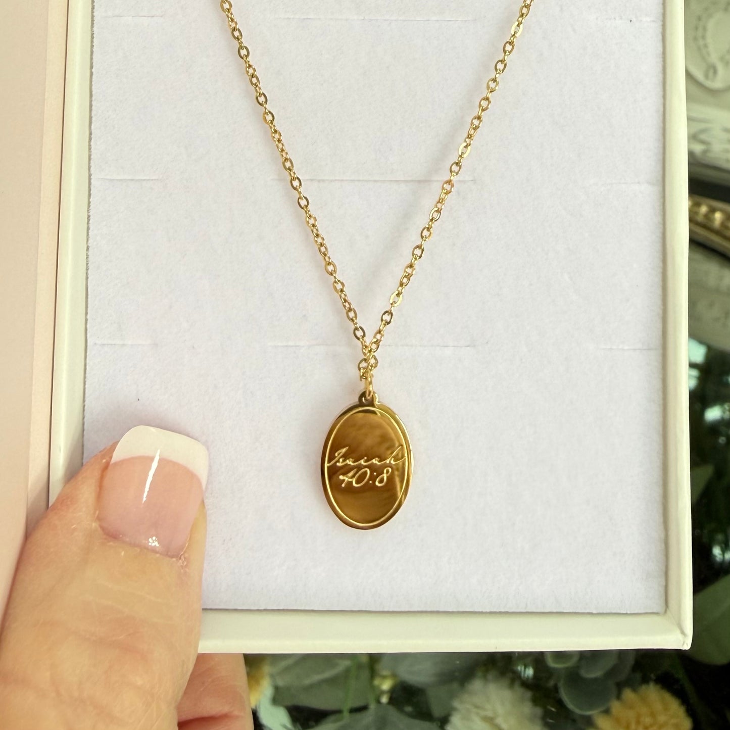 LoveStory Necklace | Flower Isaiah 40:8