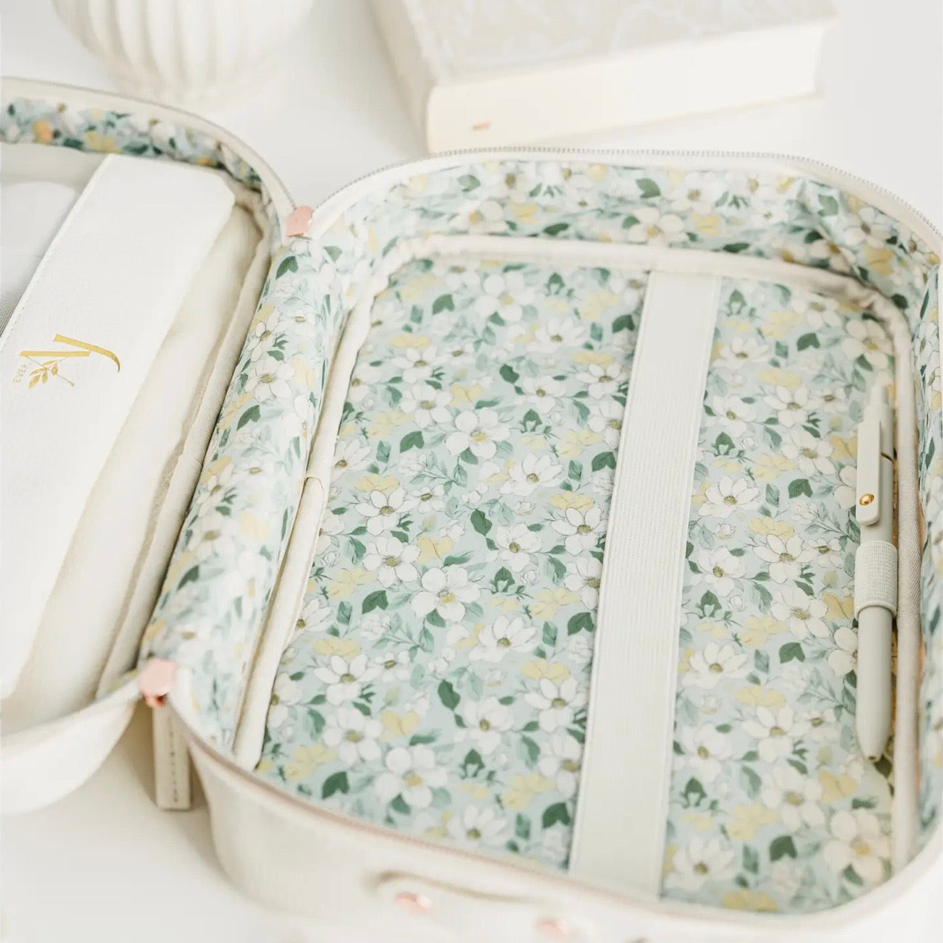 Crossbody Bible Bag | Dove
