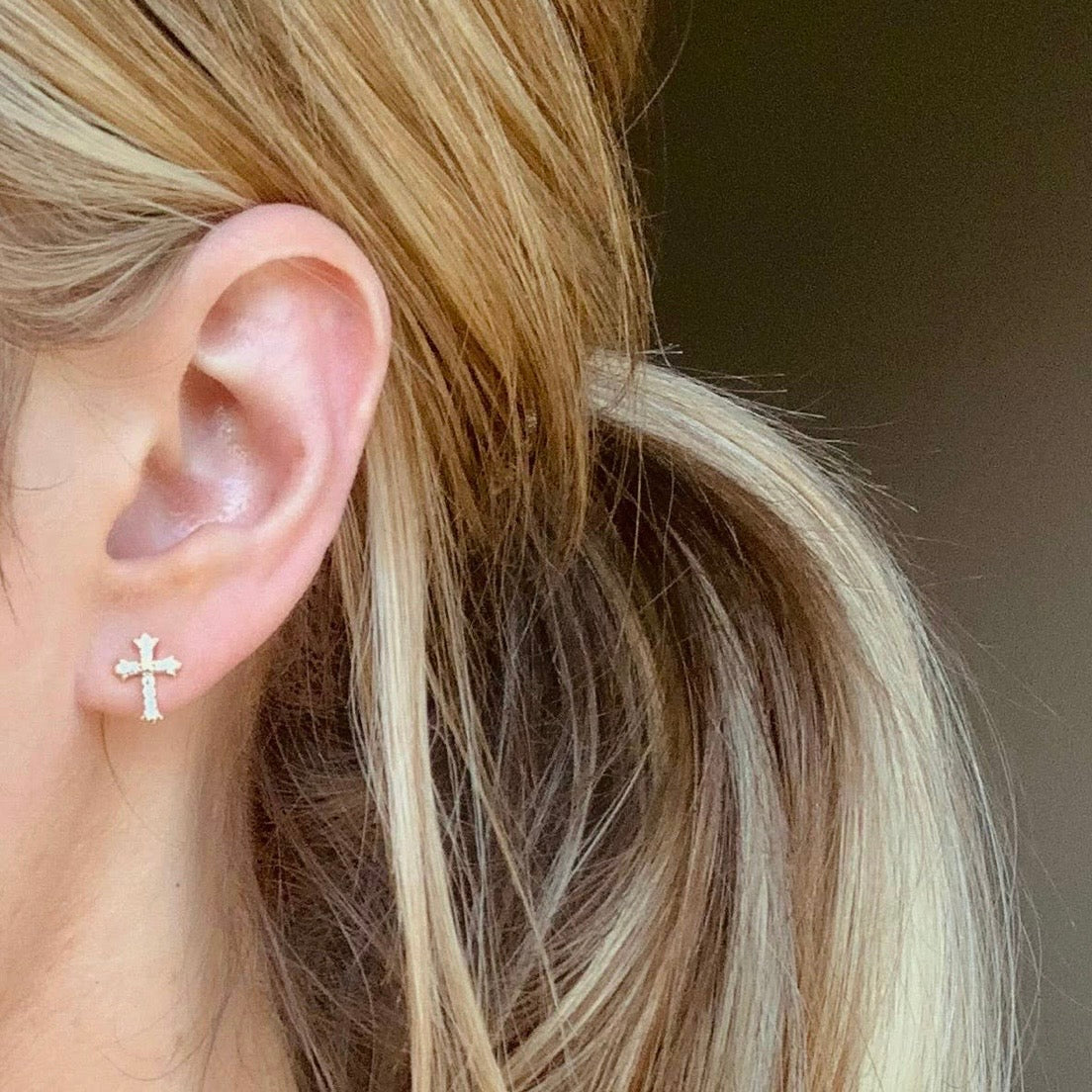 Earrings | Cross Studs
