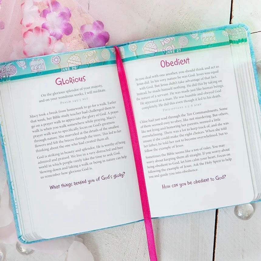 Daily Word For Girls (Ages 4-10)