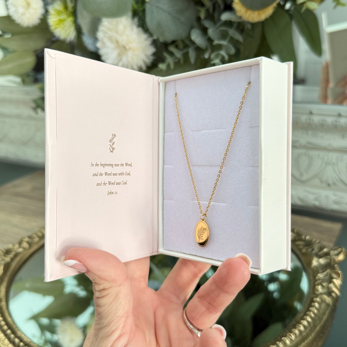 LoveStory Necklace | Olive Branch & Cross