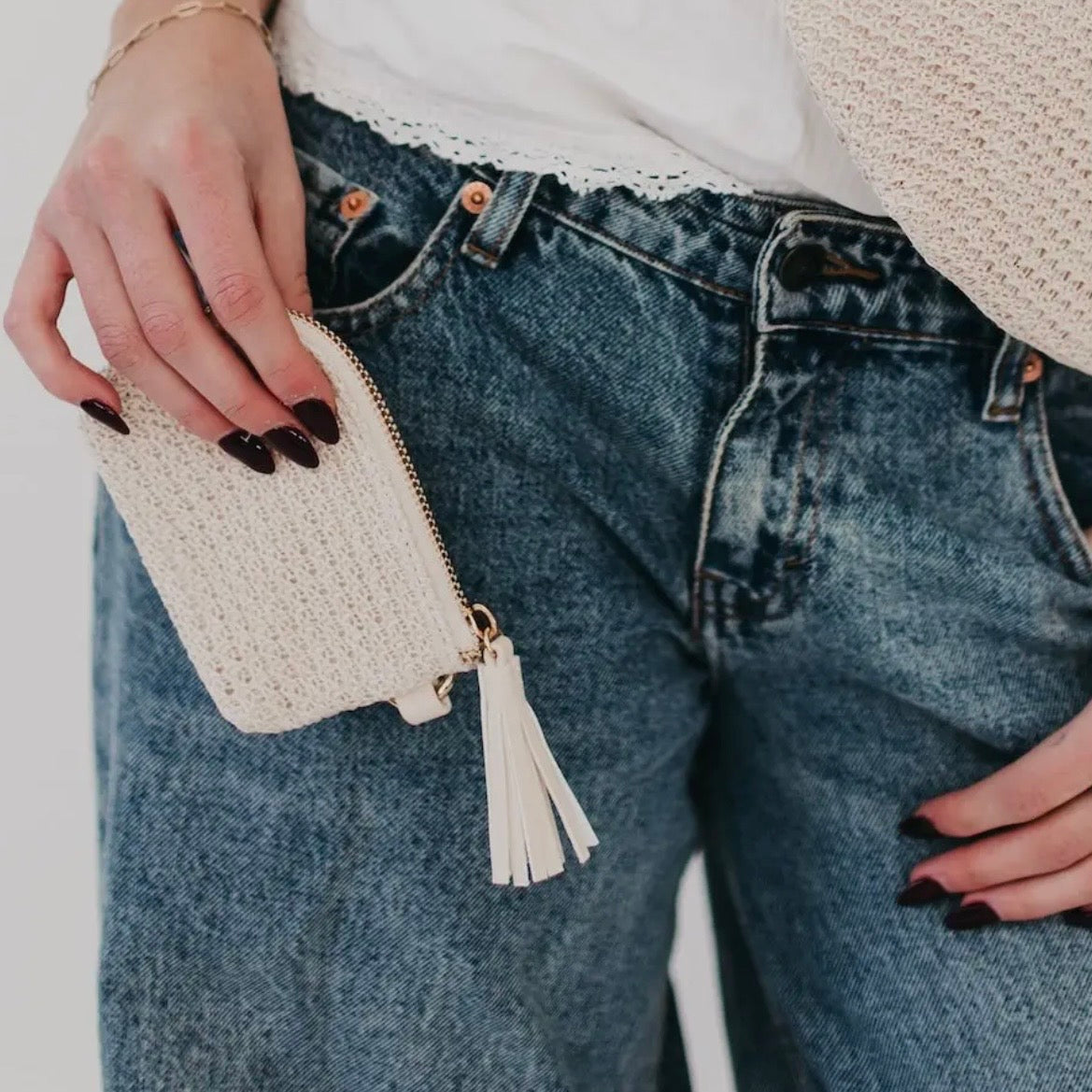 River Raffia Clippable Card Holder Wallet
