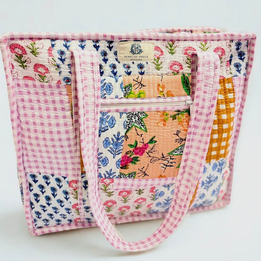 Heart of Grace Lila Chapelle Quilted Zipper Tote