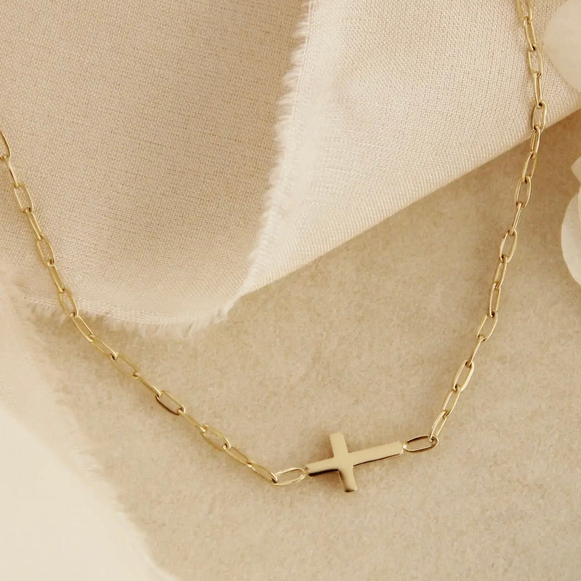 LoveStory Necklace | Sideways Cross Paperclip Chain