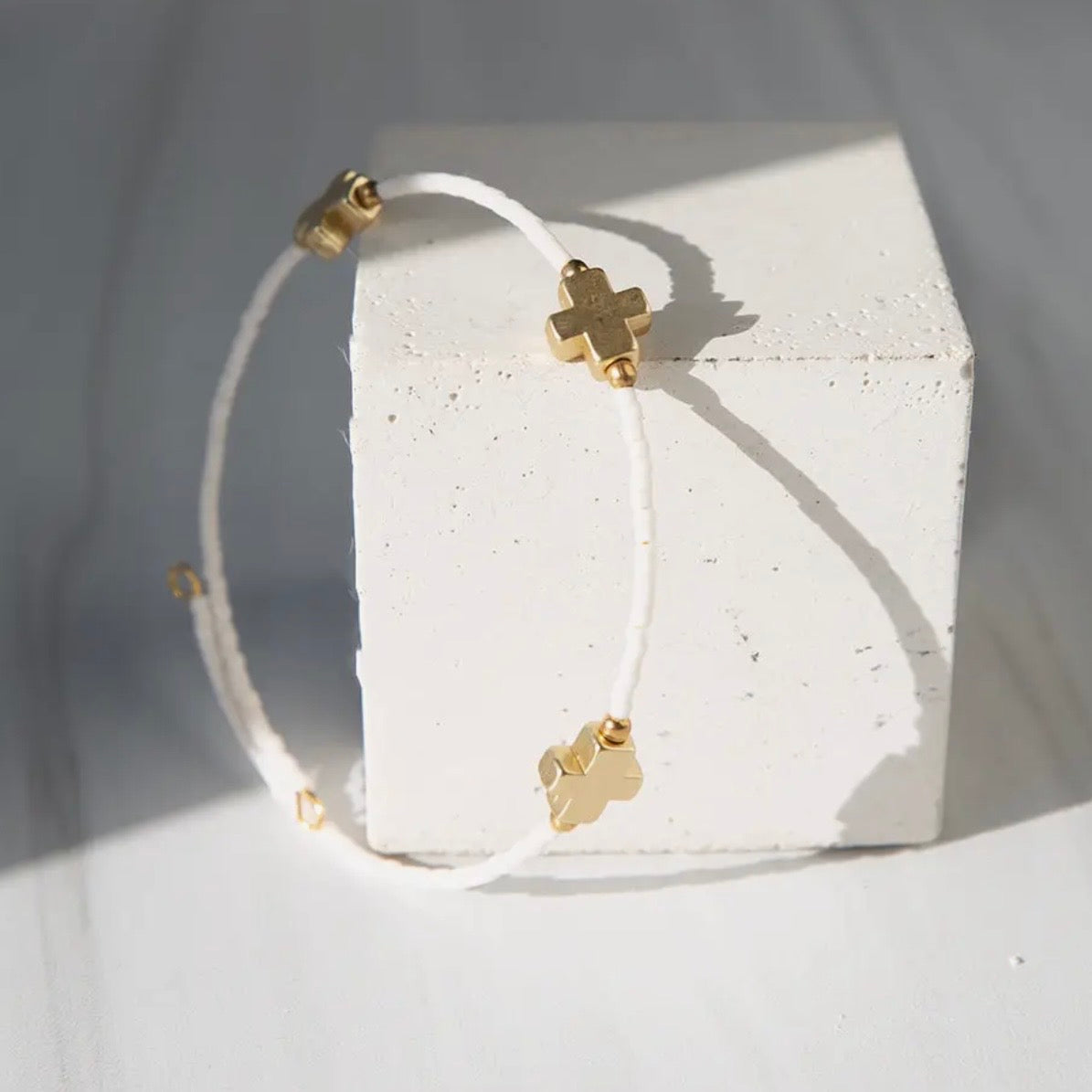 Matte Gold Crosses Beaded Bangle | Assorted